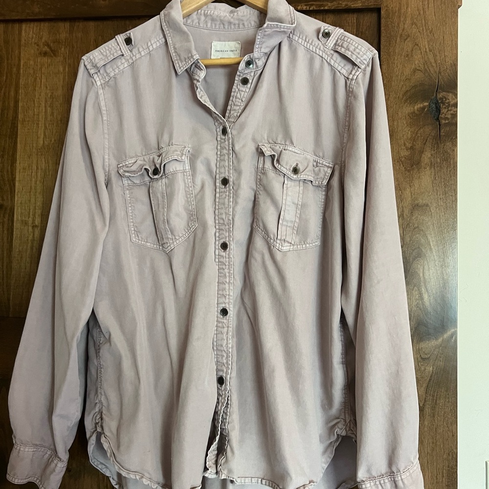 Woman’s Xl mauve American Eagle outfitters Utility shirt. Comfortable!